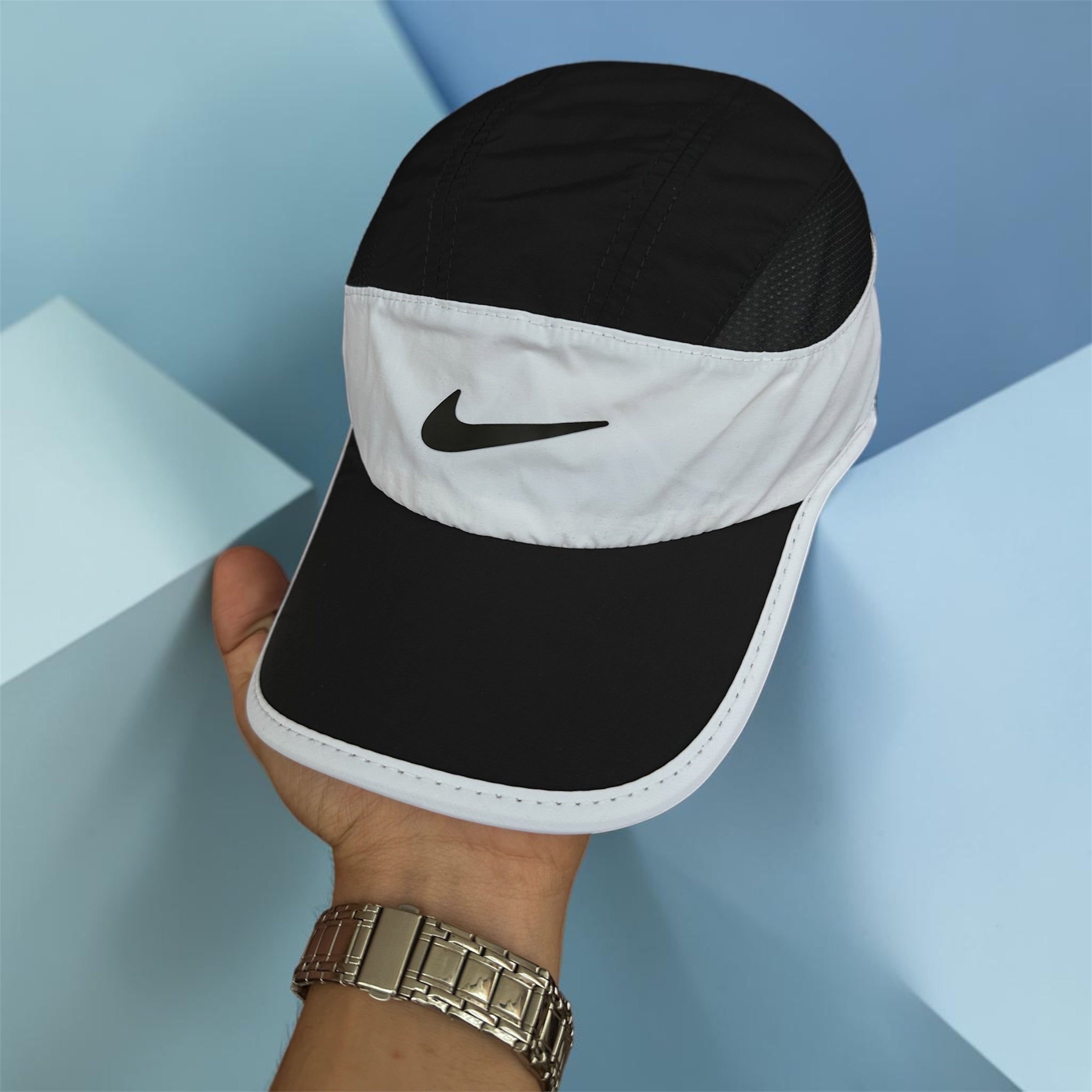 Casquette Nike noir blanc