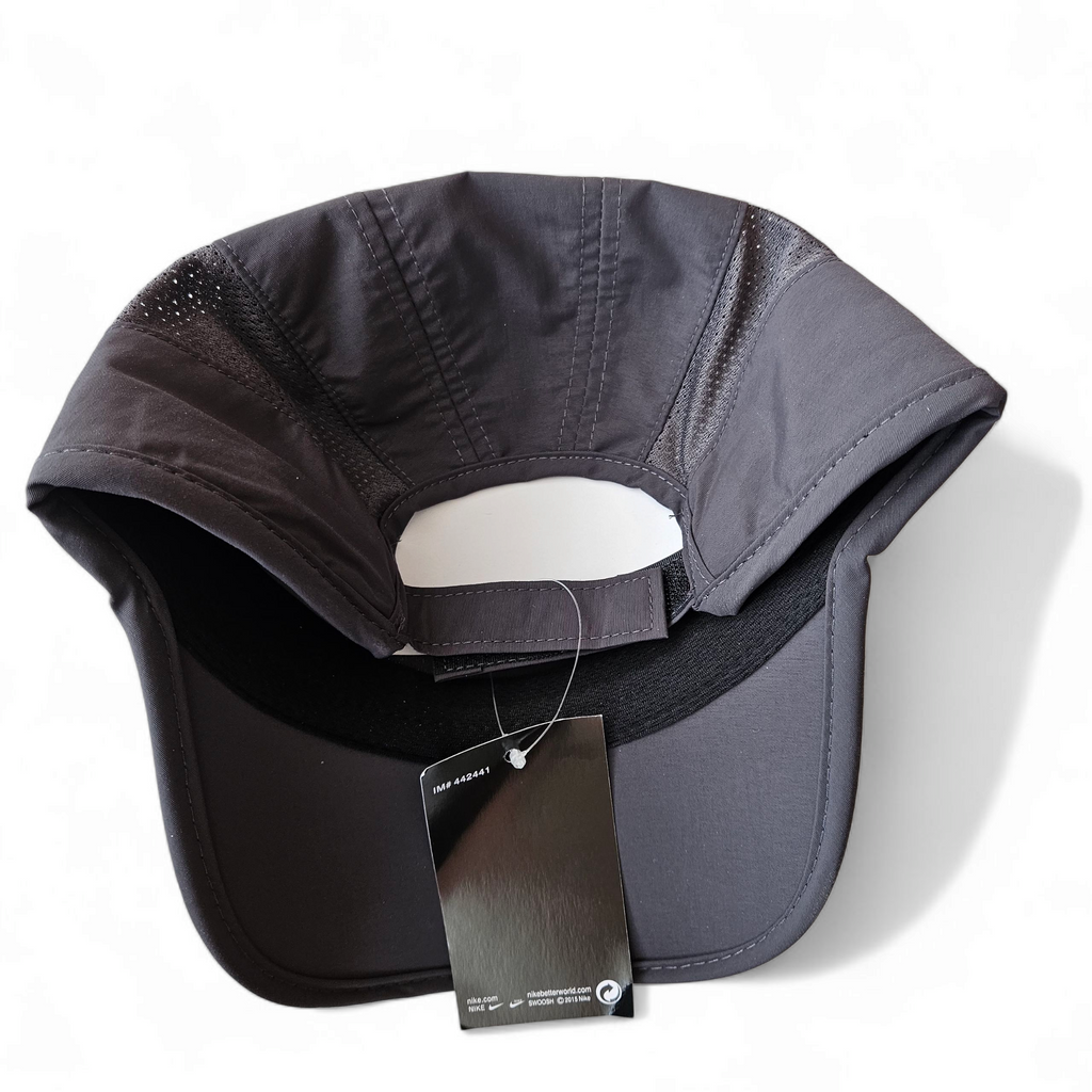 Casquette Nike gris